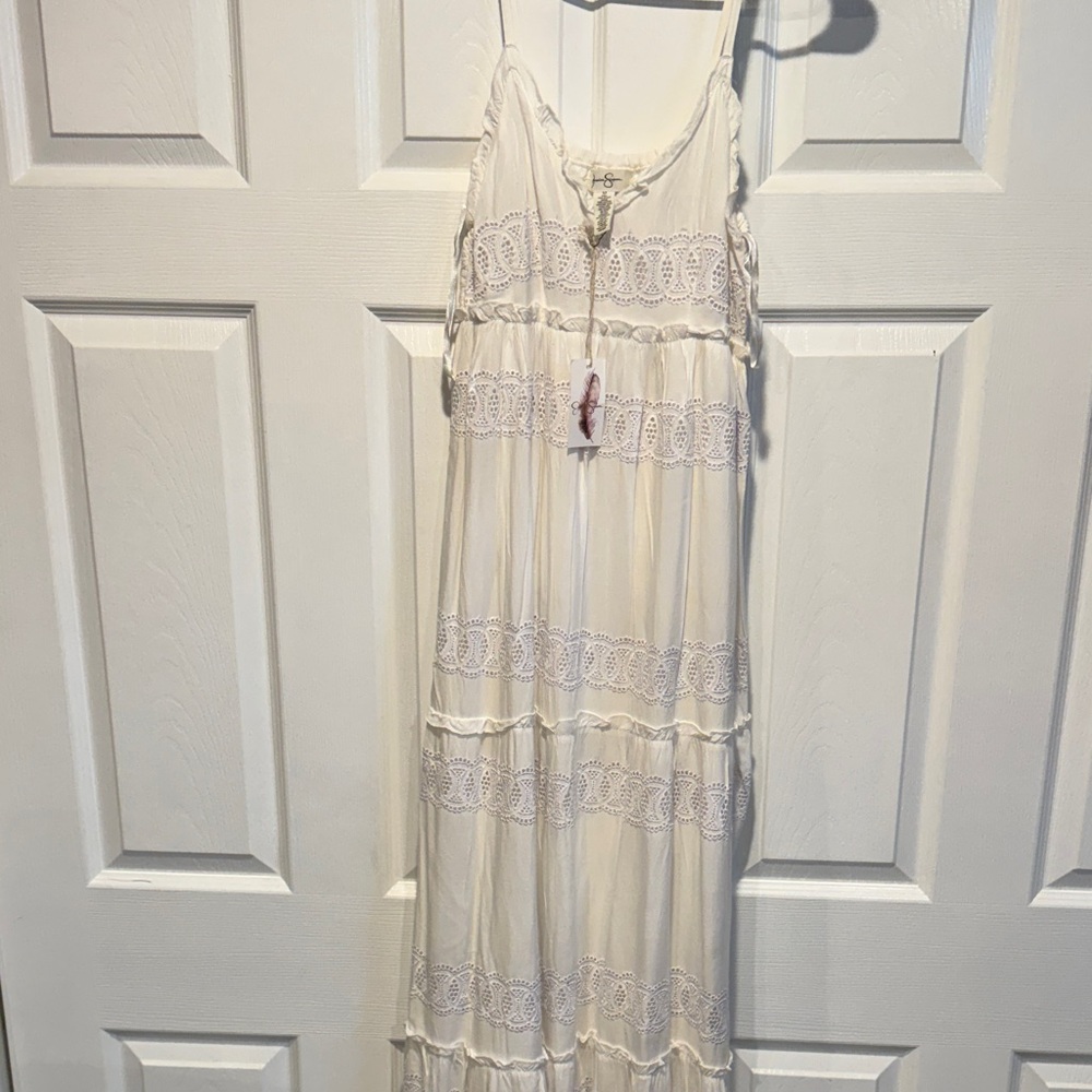 Jessica Simpson Cream Lace Maxi Dress